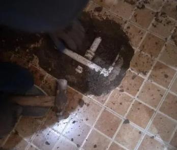 浑源卫生间漏水维修公司为您分享下卫生间渗水如何处理及注意事项